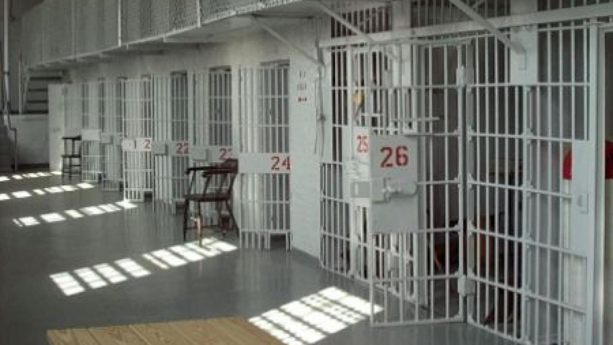 medicii legisti despre detinutul mort in sediul politiei a avut o moarte violenta