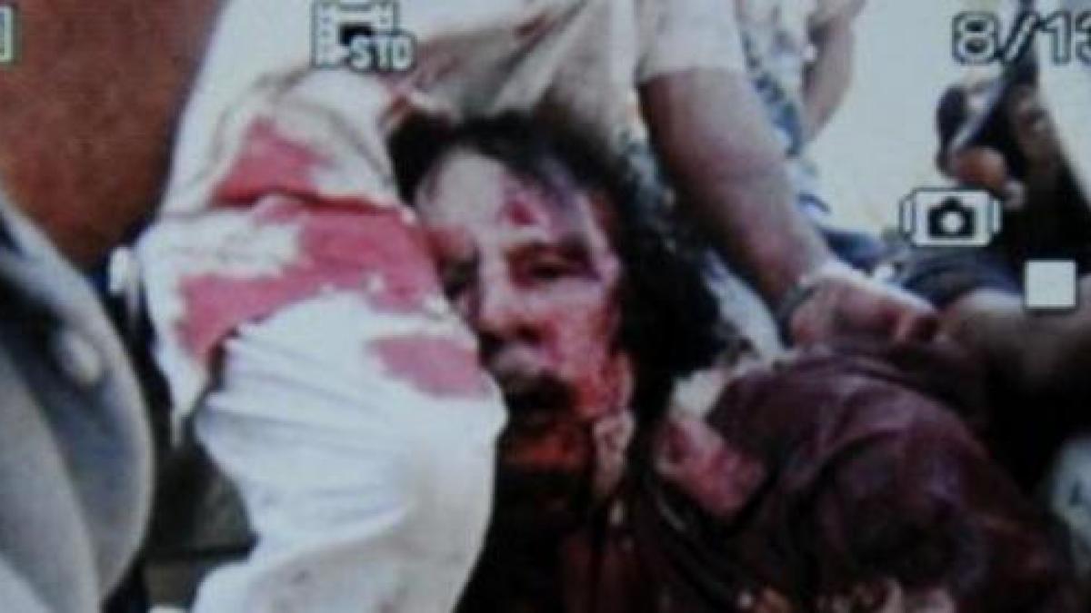 ultima fotografie cu muammar gaddafi in viata
