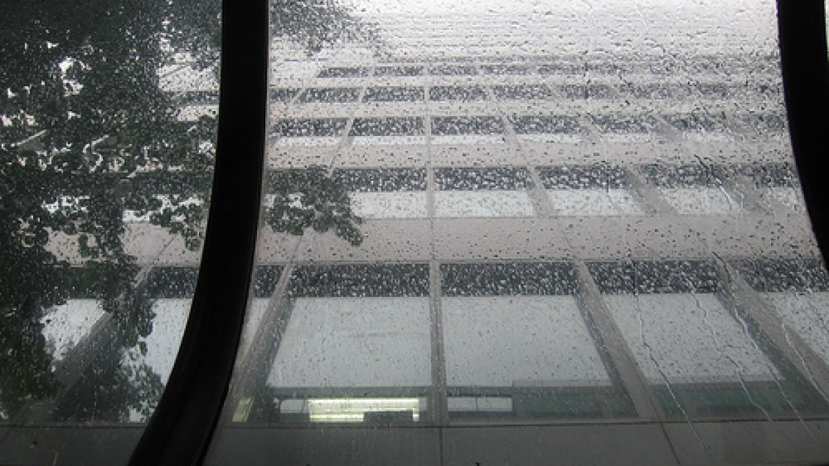 aveati planuri pentru weekend cadou din partea vremii ploi ceata si burnita