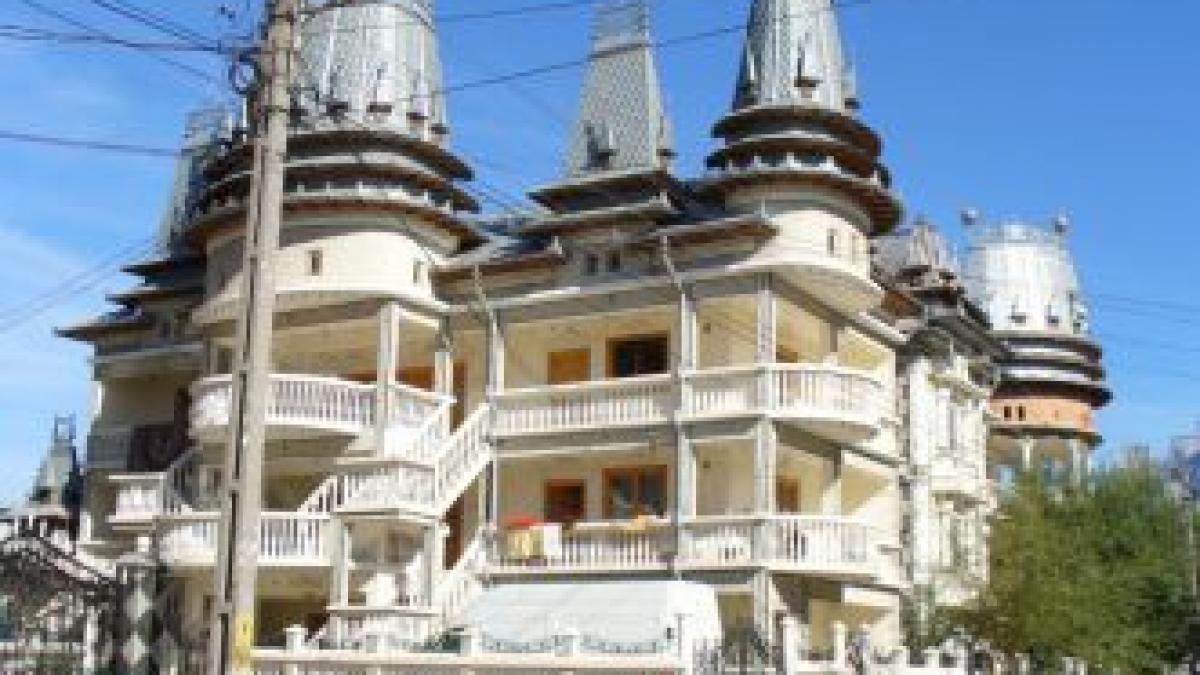 descinderi la sapte palate ale romilor din strehaia acestia ar fi fraudat statul cu trei milioane