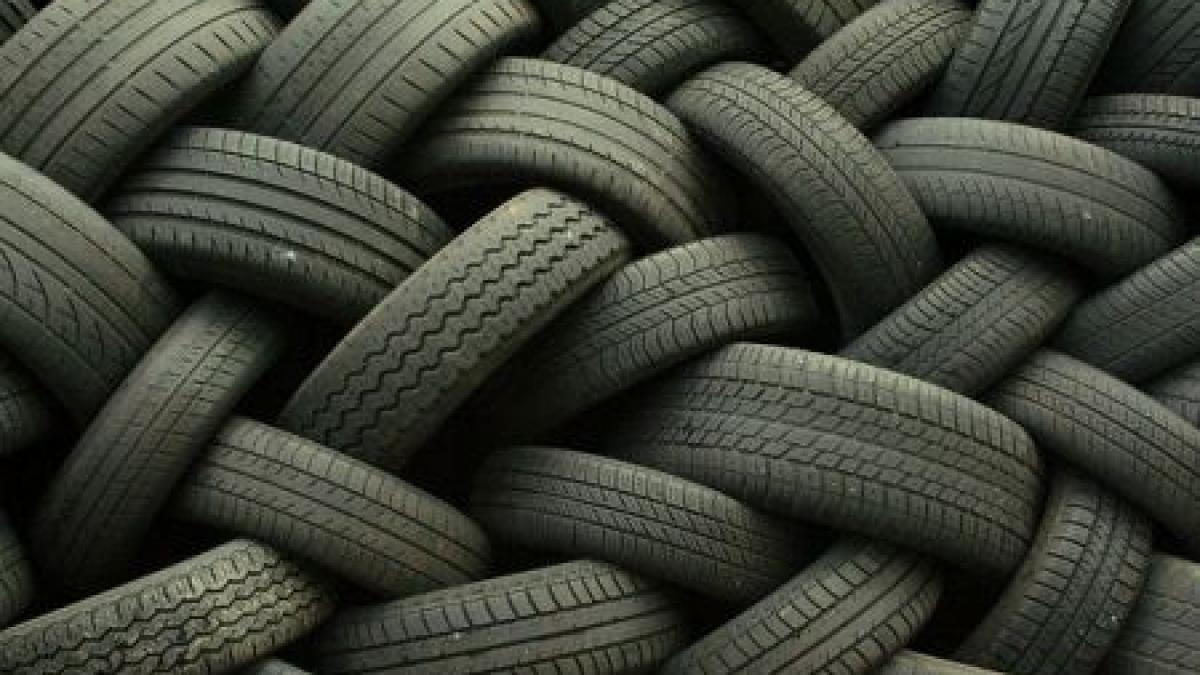 cum se pastreaza anvelopele de vara pe timp de iarna vezi cat costa cazarea cauciucurilor