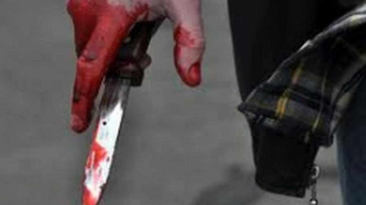 un politist din mures a fost injunghiat dupa ce a intervenit intr un conflict dintr un bar