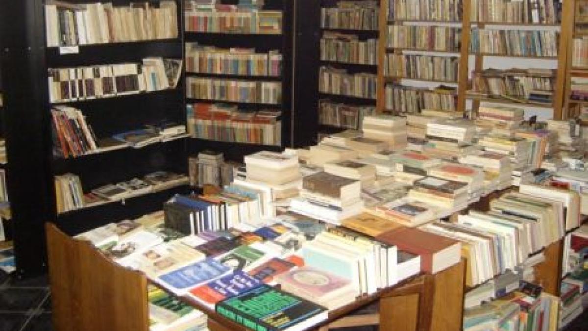 anticariatele in pragul falimentului vanzarile de carte s au redus la jumatate