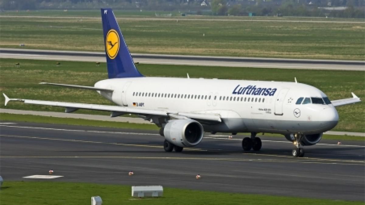 un avion lufthansa a aterizat de urgenta in rusia dupa ce pilotii au detectat fum in cabina
