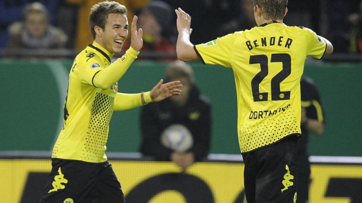 cupa germaniei dortmund invinge cu 2 0 pe dinamo dresda si se califica in turul 3