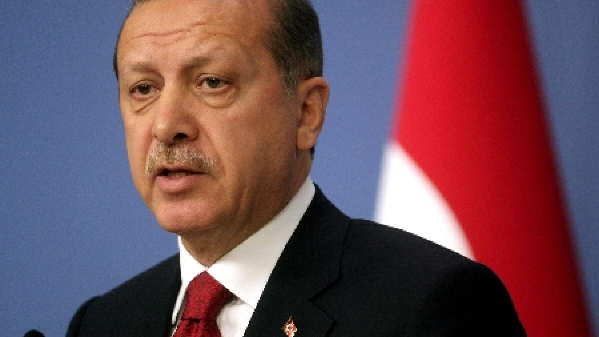 premierul turc am avut probleme in organizarea interventiei dupa seismul de duminica