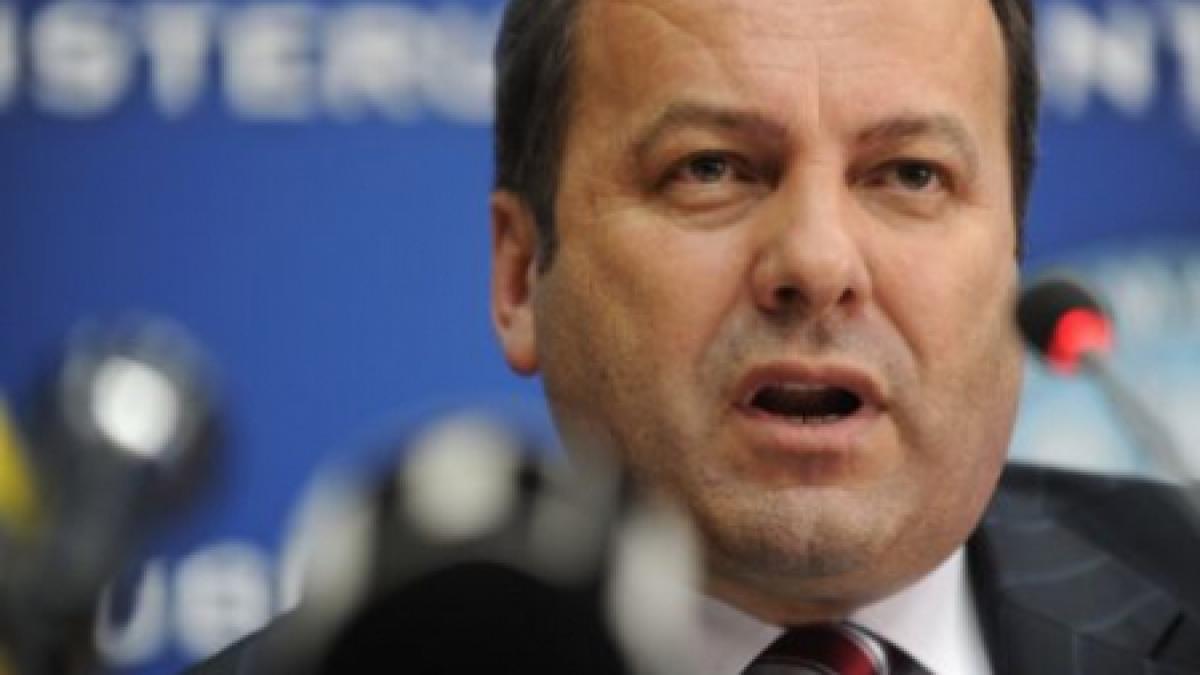 ministrul finantelor cel mai bun lucru este mentinerea salariilor si pensiilor la nivelul celor din