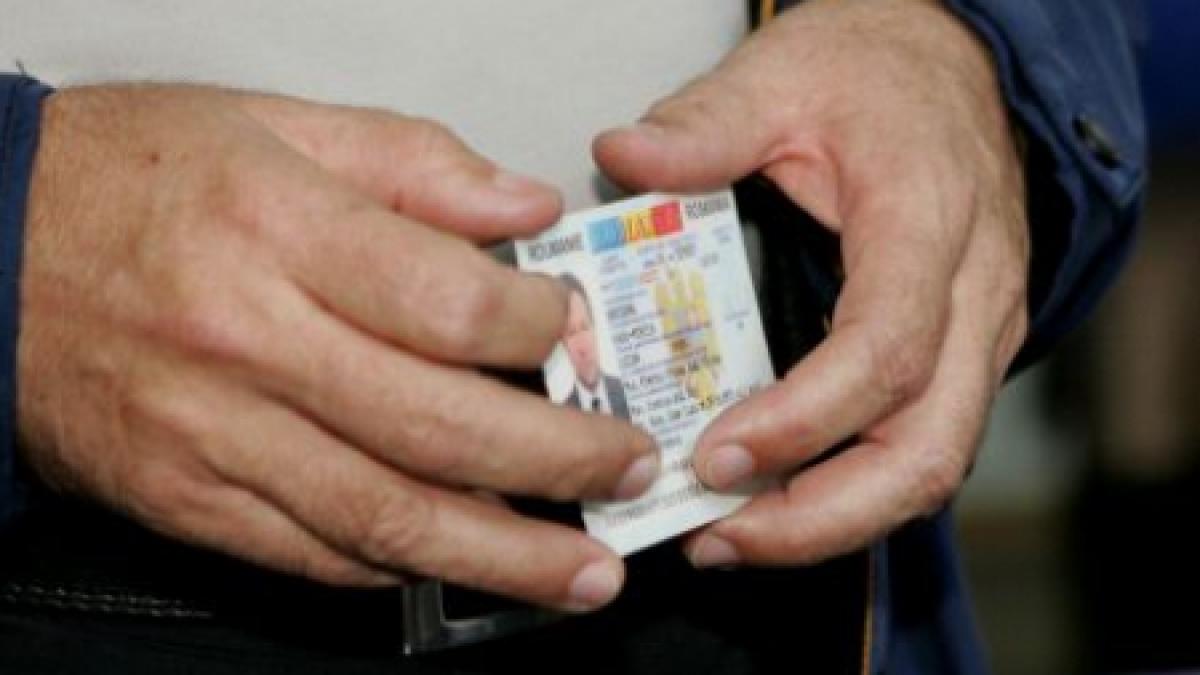 un grefier din iasi l a dat in judecata pe presedintele ins