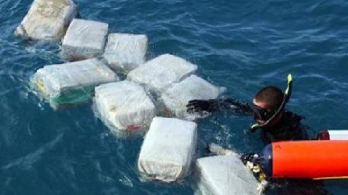 captura impresionanta de droguri facuta de paza de coasta din sua