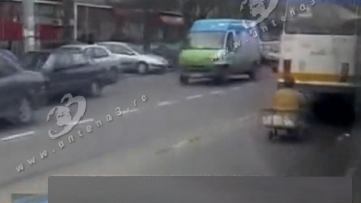 din romania cum sa calatoresti cu caruciorul legat de tramvai