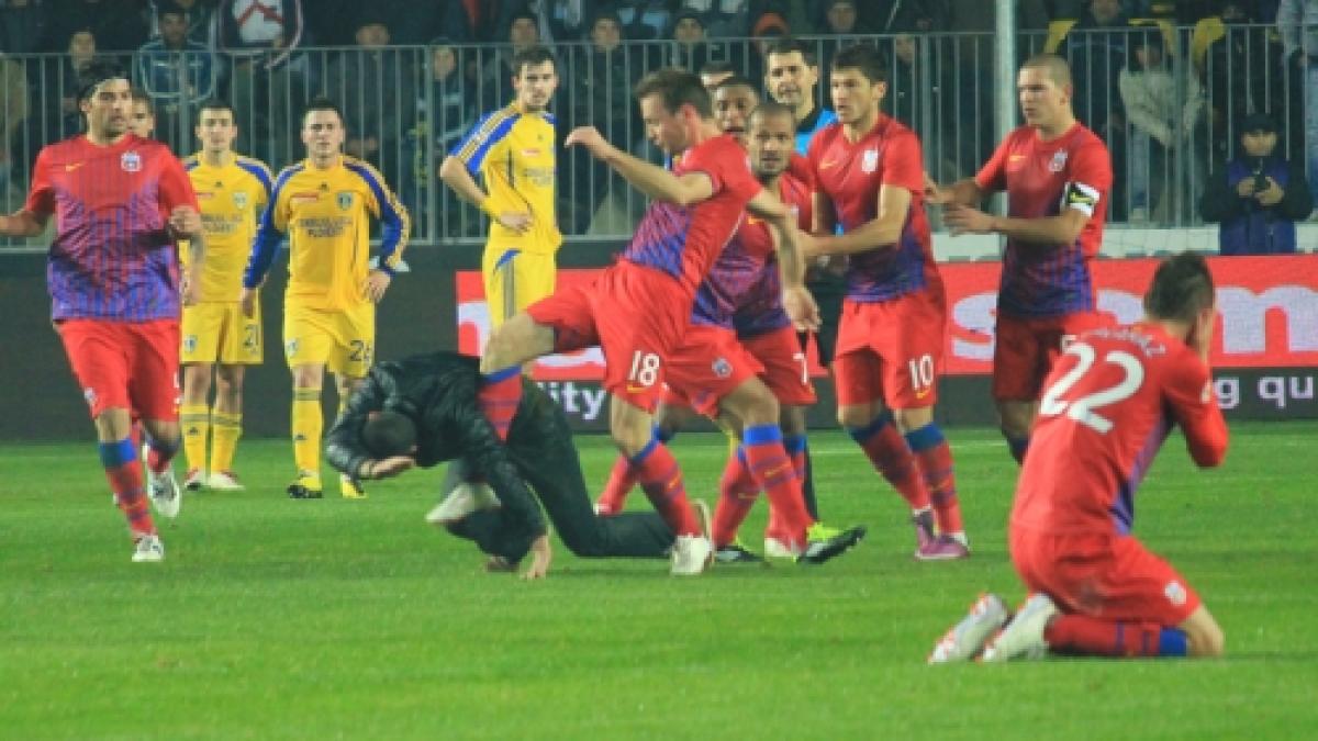 galamaz sta 45 de zile departe de gazon martinovic si stanca ar putea scapa de suspendare