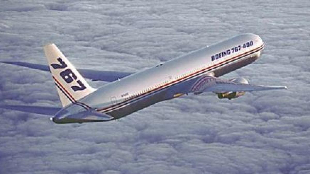 panica pe aeroportul din varsovia un avion cu 227 de oameni a aterizat fortat