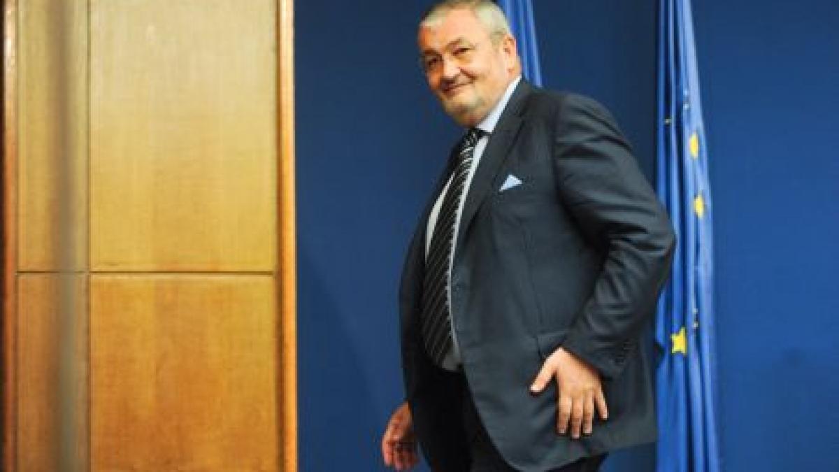 sebastian vladescu e mult mai bine sa nu fii ministru decat sa fii ministru in romania
