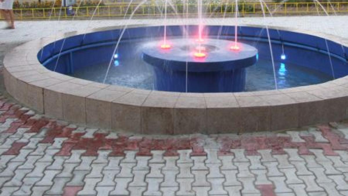 se intampla doar in romania vezi pe ce dau banii primarii din tara noastra