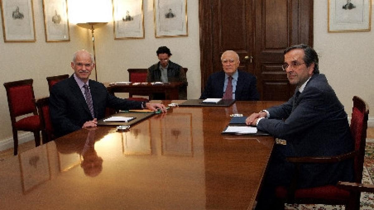 negocierile pentru un nou guvern continua in grecia papandreou si liderul opozitiei de dreapta duc