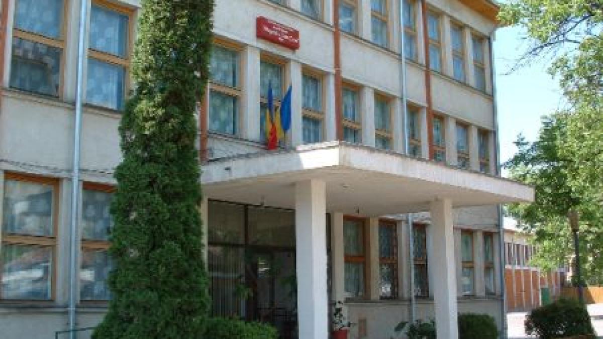 incendiu la un liceu din iasi elevii au fost evacuati