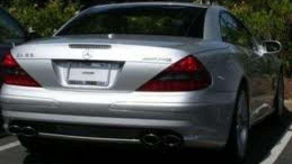 afla de ce masina lui steve jobs nu avea numar de inmatriculare