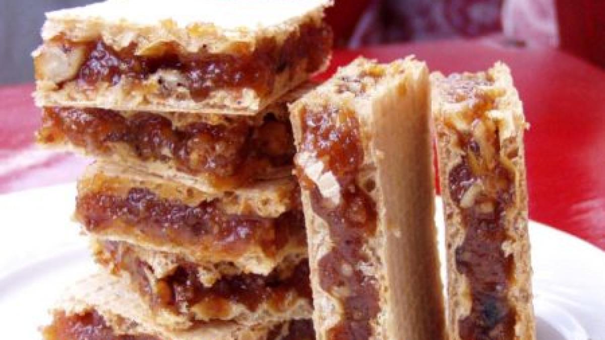 cornul si laptele a devenit branza topita si napolitana ce produse li se dau copiilor la scoala