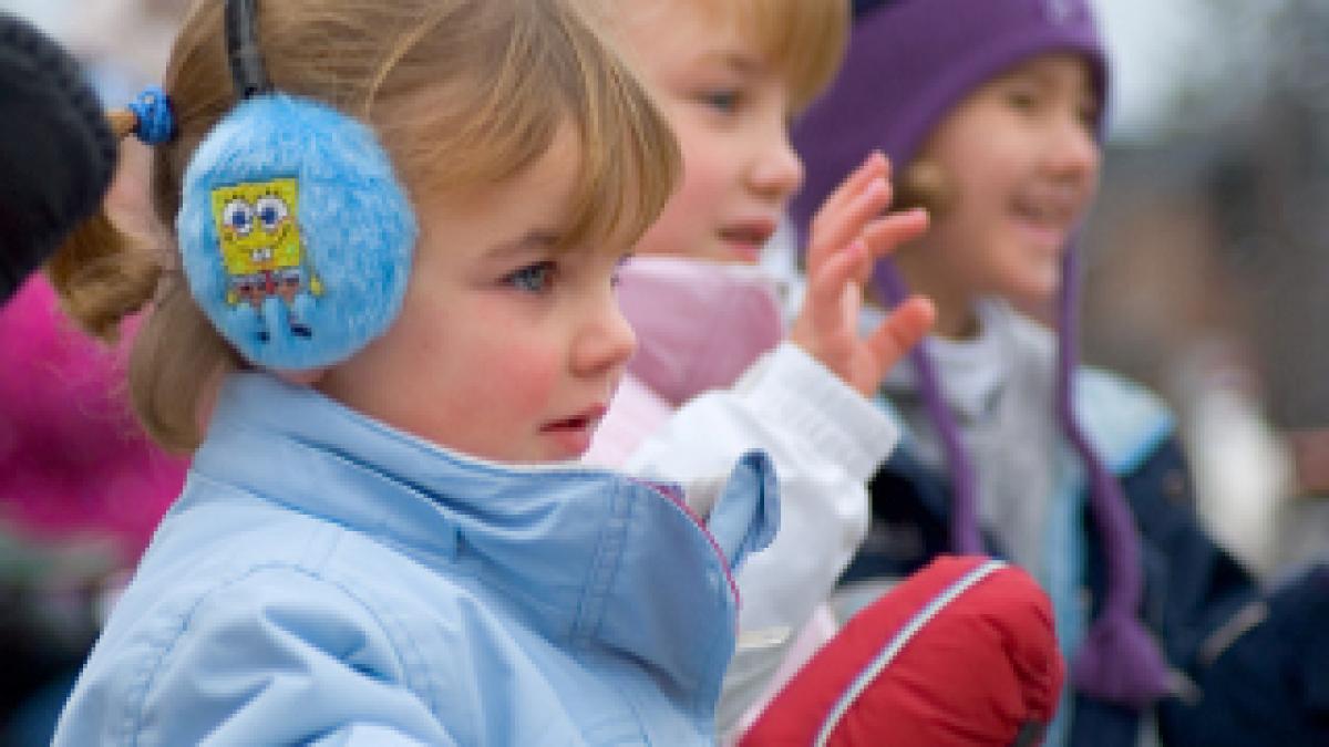 gorj copiii unei gradinite din targu carbunesti nu mai vin la ore din cauza ca ingheata de frig