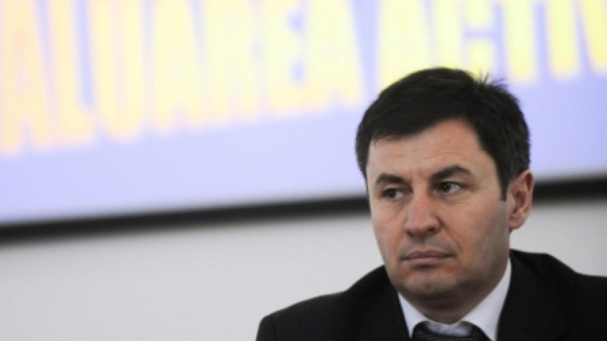 igas voi scrie si eu o carte in minister am acumulat multa experienta pot asterne multe pe hartie