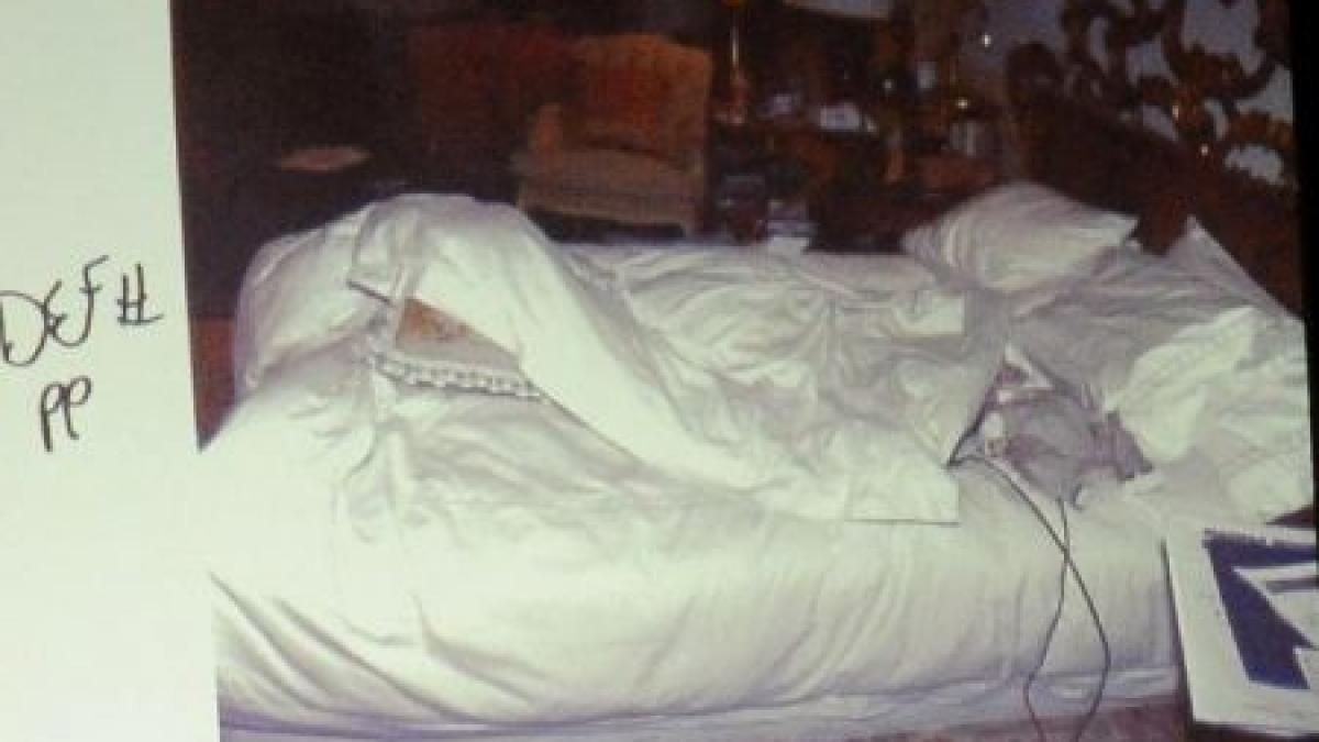 patul in care a murit michael jackson scos la licitatie