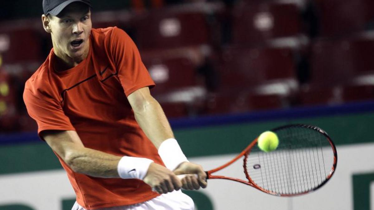 tomas berdych l a invins pe janko tipsarevic si si a asigurat prezenta la turneul campionilor