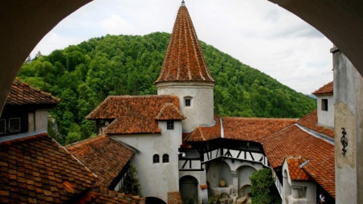 castelele din romania pe harta turismului on line alaturi de barcelona sau paris