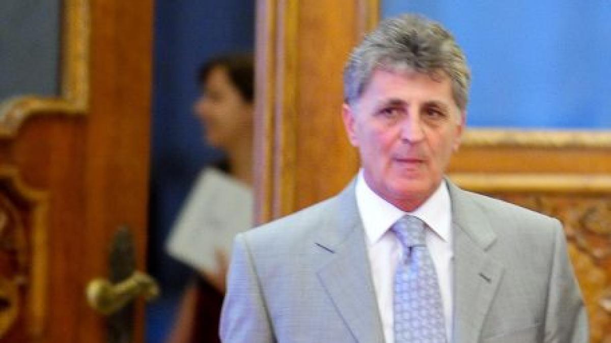 mircea dusa mircea geoana s a exclus singur din partid