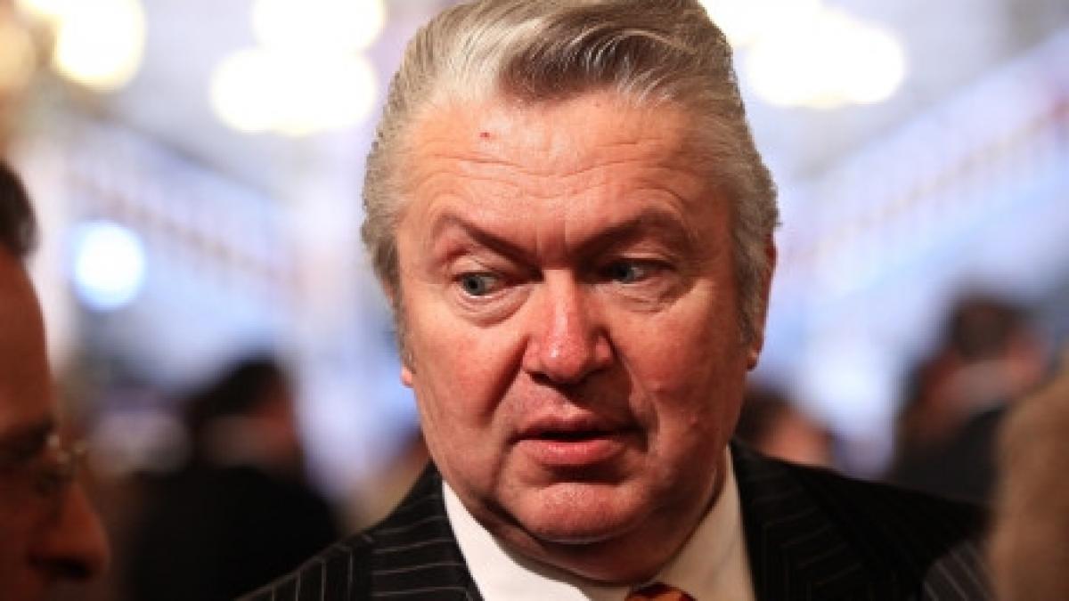 cantaretul gheorghe turda dezvaluie ritualul sau de infrumusetare vezi cum isi face buzele si