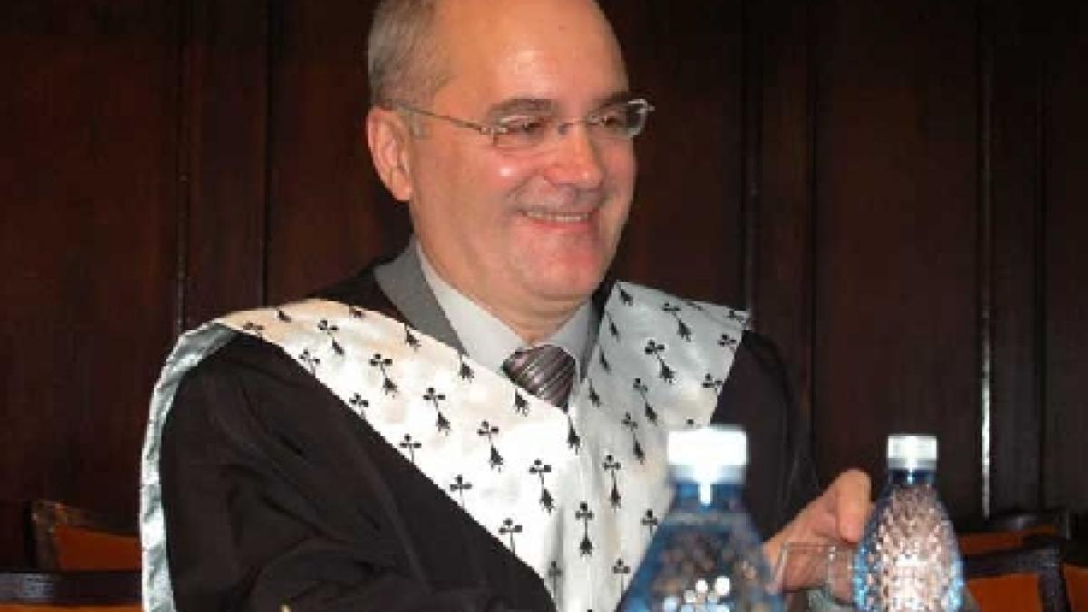 revista presei 14 noiembrie romanul curtat de gigantii mondiali ai petrolului