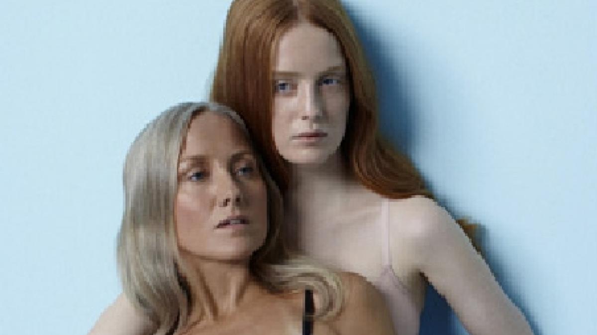 reclama senzuala la lenjerie intima protagonistele sunt mama si fiica