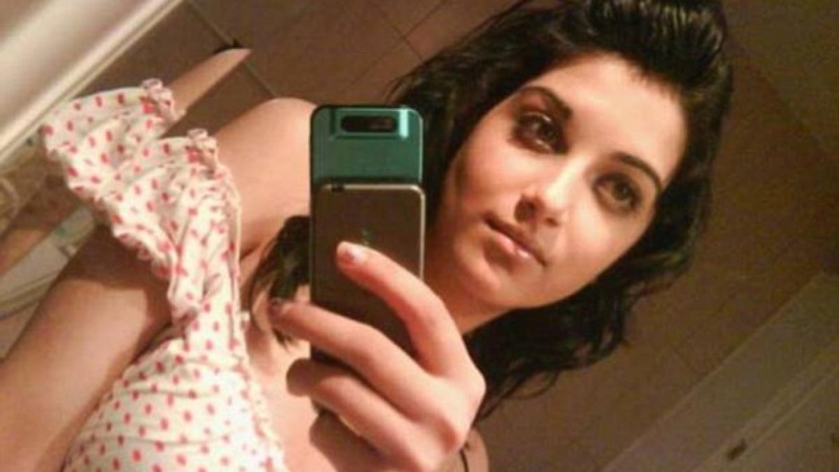 diavolul sa isi faca nevoile pe mormantul vostru blestemul unui tata care si a ucis fiicele in