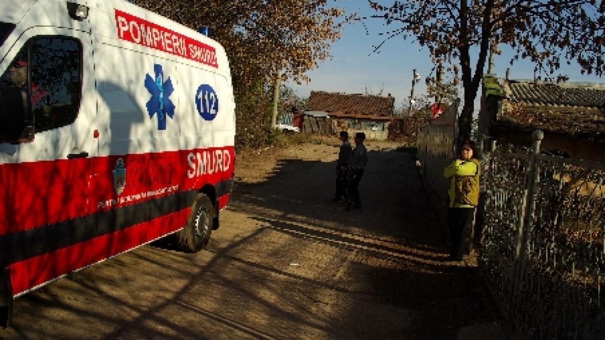 incredibil un barbat a ajuns la spital dupa ce a fost incendiat cu diluant de un vecin