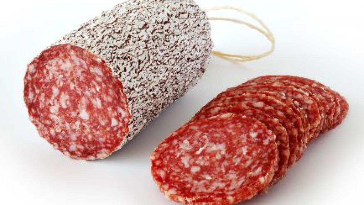 ingredientul surpriza care i a intors stomacul pe dos vezi ce a gasit un barbat in salam