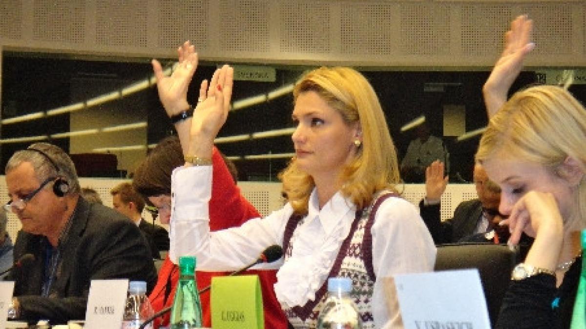 ramona manescu guvernul ar trebui sa realoce cele patru miliarde de la ministerul elenei udrea