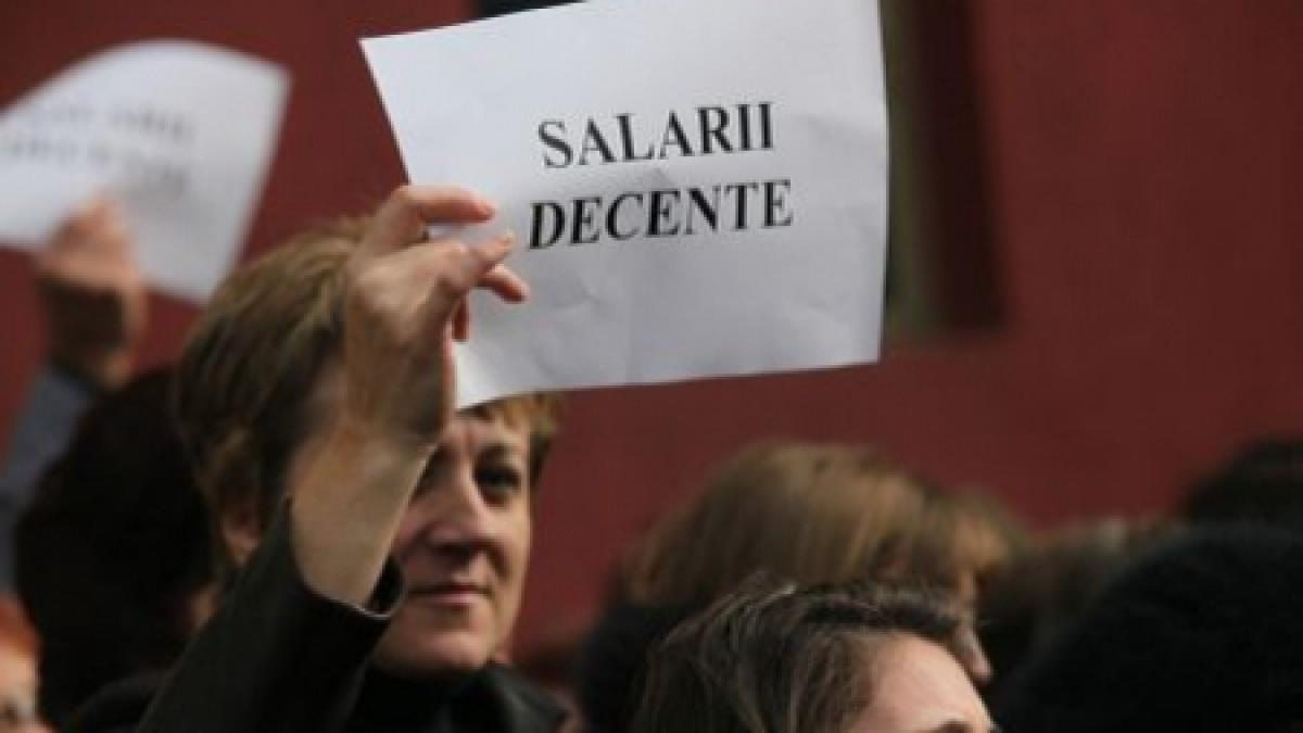 sute de profesori din gorj vin sa protesteze la ministerul educatiei