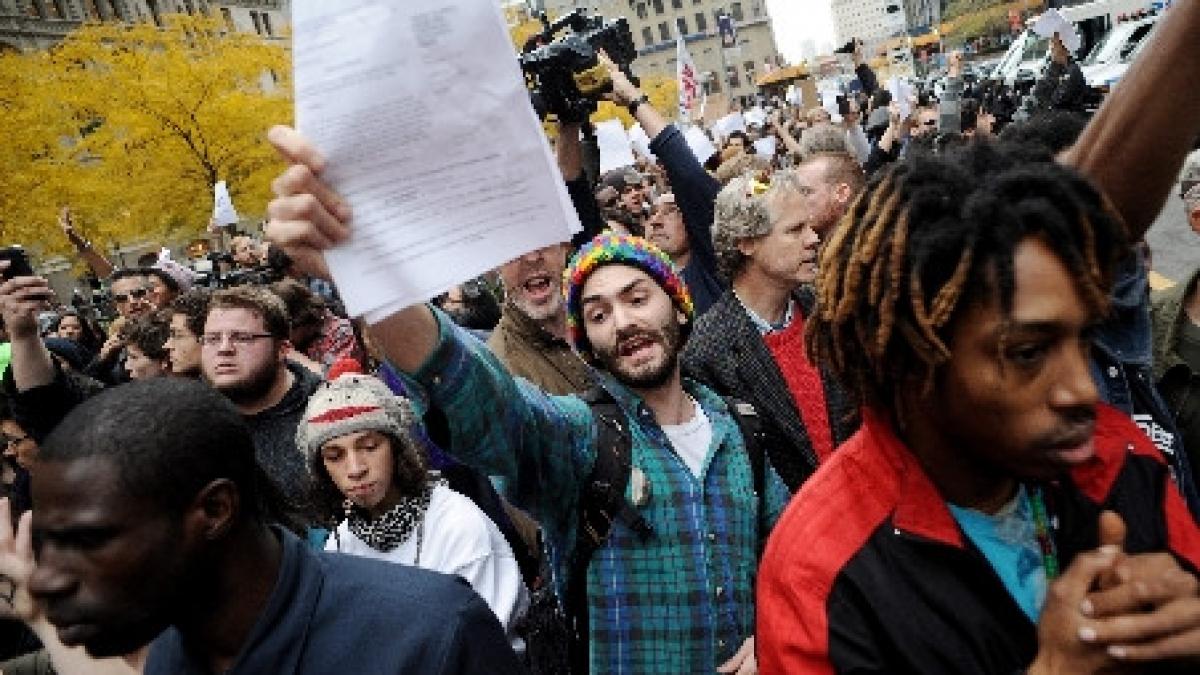un sofer de taxi roman ii acuza pe protestatarii occupy wall street vezi ce il deranjeaza pe