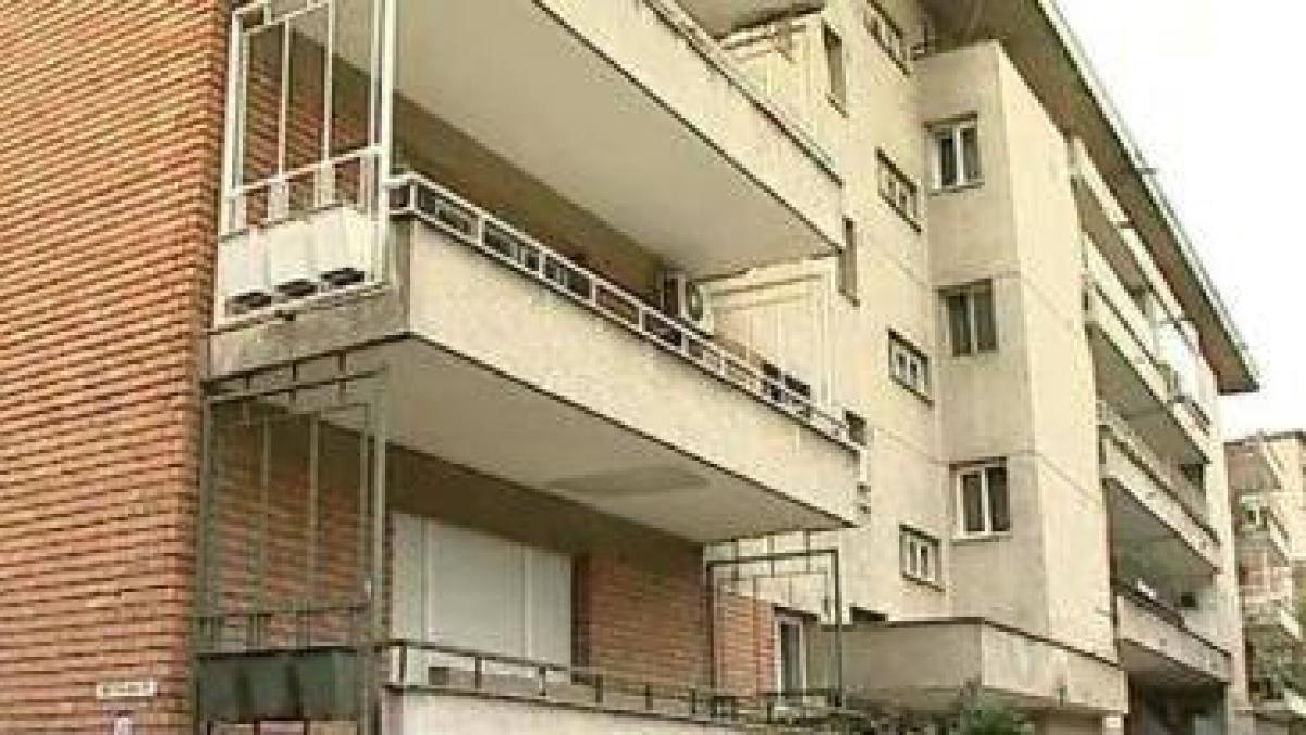 vrei sa stai in aceeasi casa cu funeriu ialomitianu sau basescu afla cum le poti cumpara locuintele