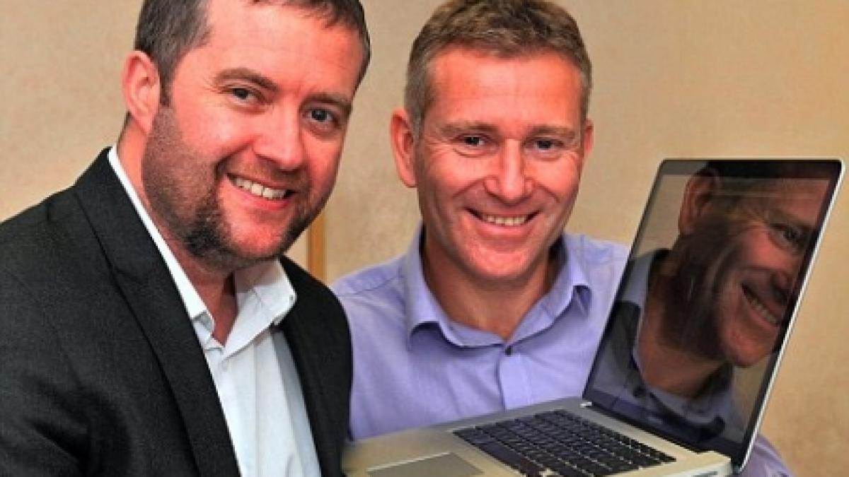 hot prins dupa ce i s a facut poza cu camera laptopului furat