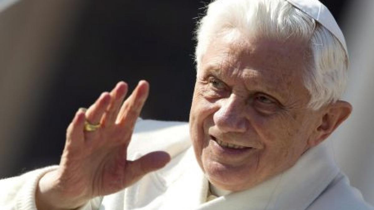 papa benedict al xvi lea ii indeamna pe africani sa renunte la magie si vrajitorie