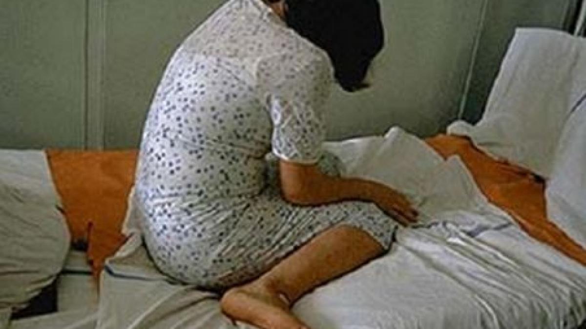 hal de tata si a violat fiica de 17 ani in repetate randuri