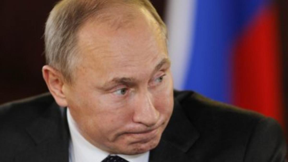 scene incredibile la moscova vladimir putin a fost huiduit in timp ce tinea un discurs