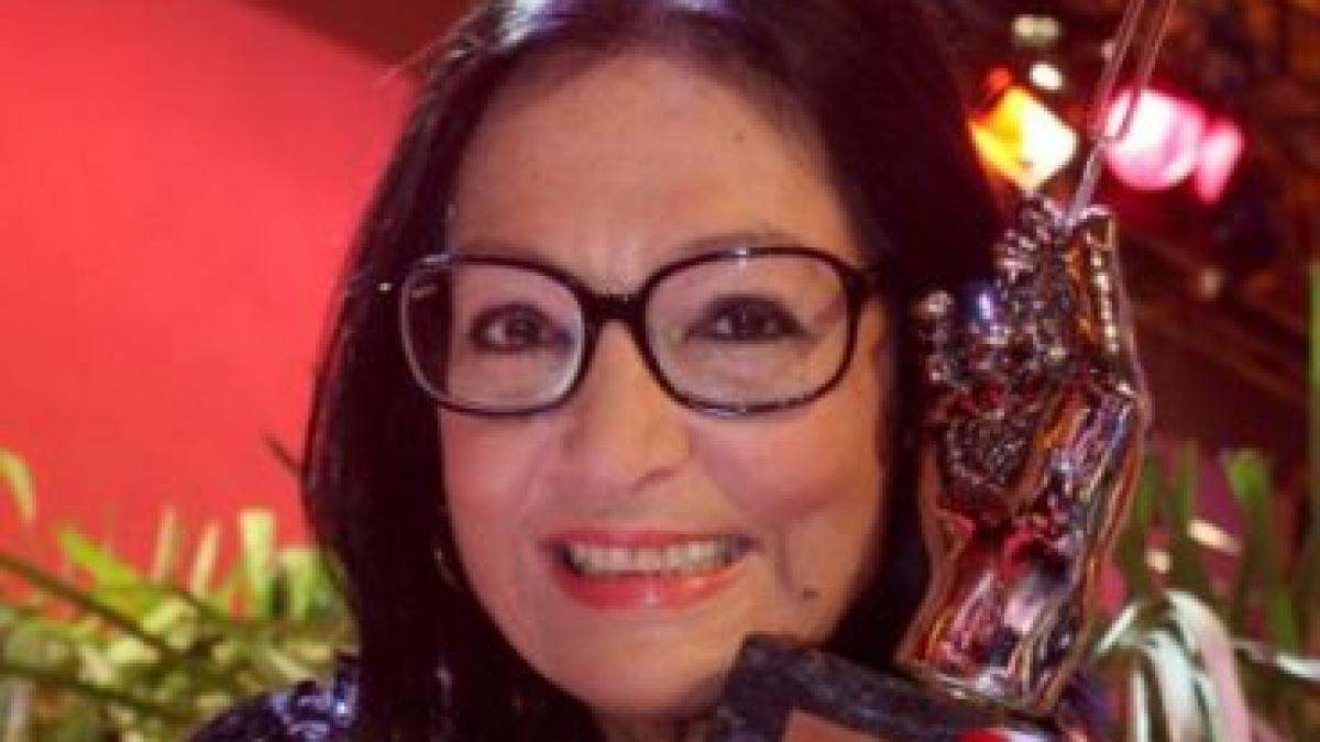 nana mouskouri canta la bucuresti pentru prima data in cariera sa