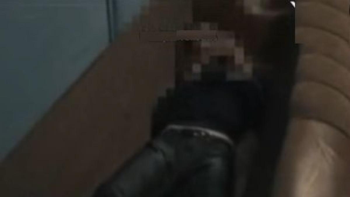 prahova un hot cautat pentru furt din locuinte gasit in lada canapelei