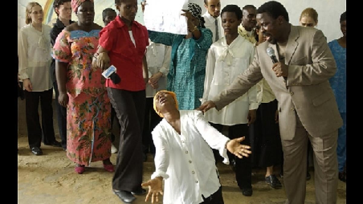 sase persoane au murit dupa ce un pastor britanic le a spus ca i a vindecat de hiv si ca pot opri