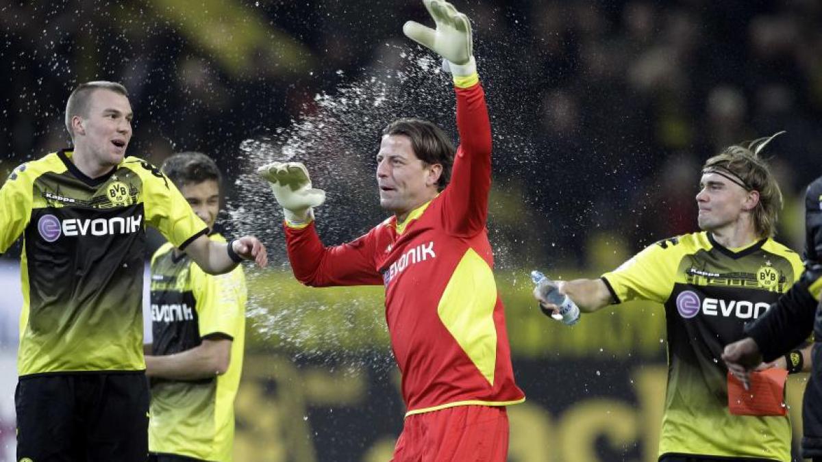 bundesliga dortmund castiga derby ul cu schalke si devine lider