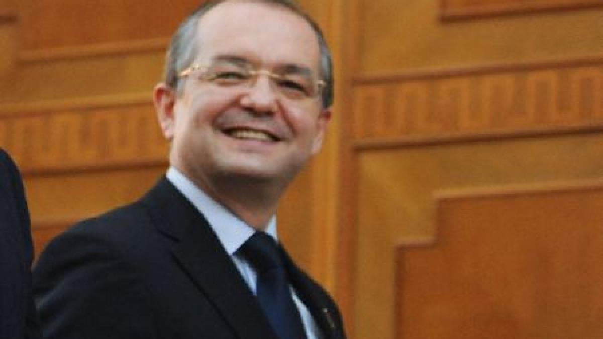 emil boc la finalul lui 2012 romania va avea cu 30 000 de salariati in plus