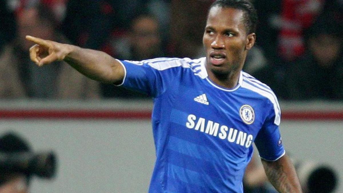 drogba se scoate la licitatie plec de la chelsea si merg la cine da mai mult