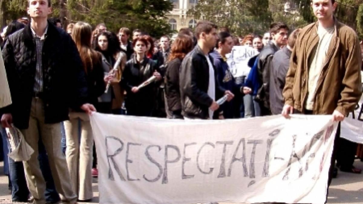 opinie proteste studentesti buget mic iq mic