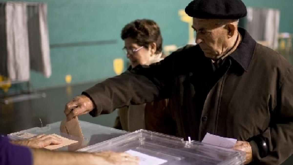 romanii nu cred in alegeri se tem de frauda electorala si nu cunosc candidatii la primaria